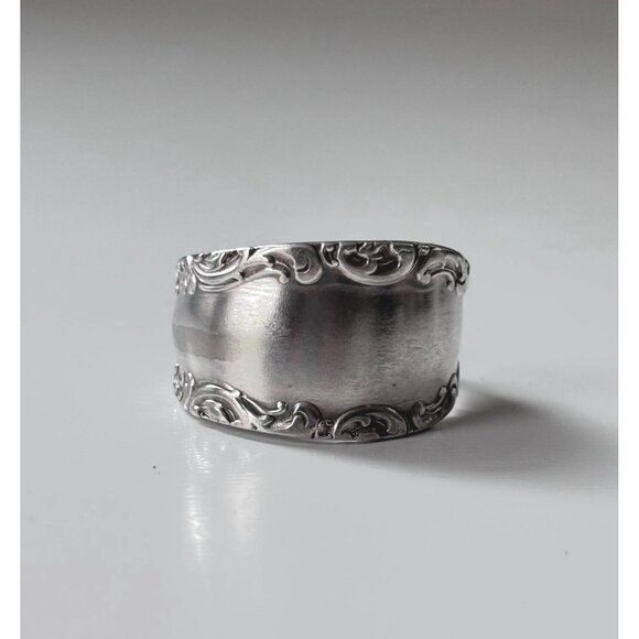 Handmade Antique Silver Plated Spoon Ring: Rogers Bros Savoy, Size 8.5 - Picture 3 of 7